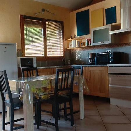 Chalet 2 Chambres En Savoie Pour 1 A 4 Personnes Gerbaix Exterior foto
